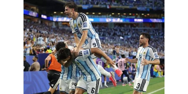 Argentinië verslaat Kaapverdië met 3-2